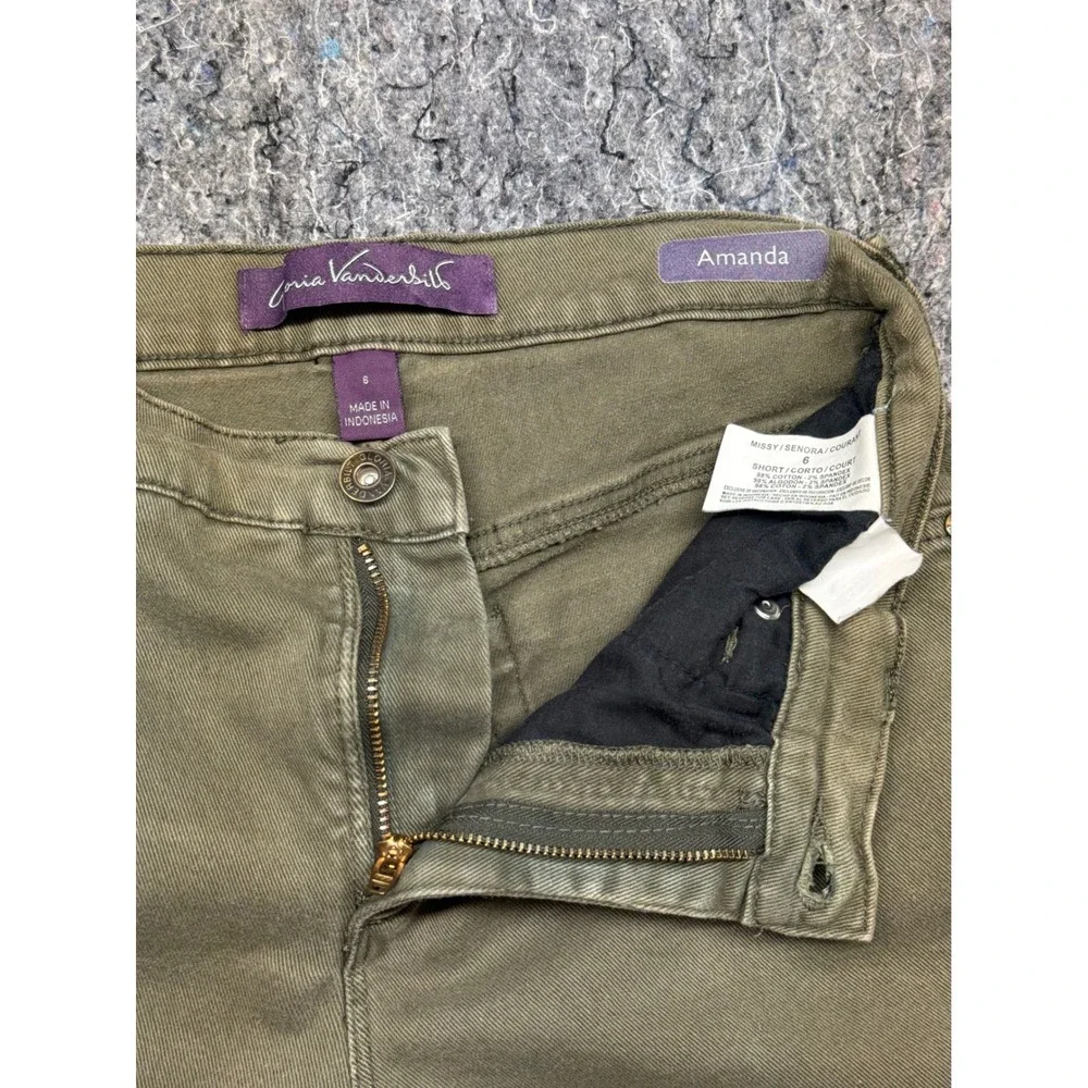 Gloria Vanderbilt Amanda‎ High Rise Tapered Jeans Olive Green Size 6 Short